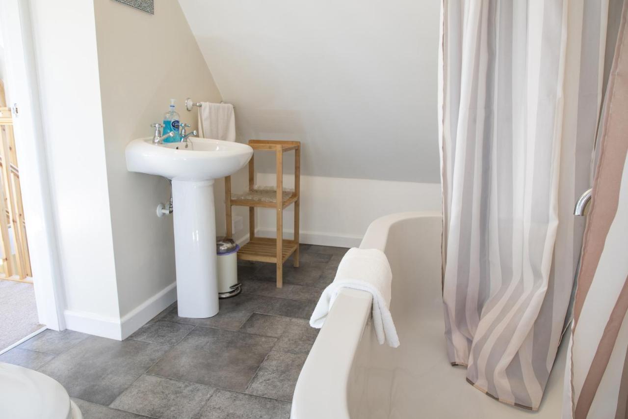 Finest Retreats - 1 Bed Llangollen Cottage - Sleeps 2 ภายนอก รูปภาพ